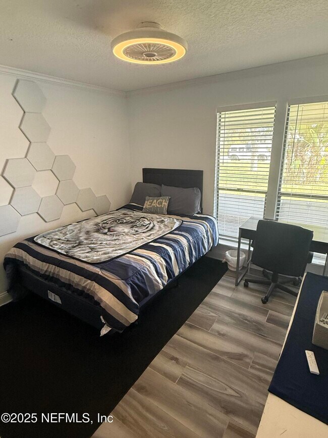 Building Photo - 4026 Cedar Island Rd E