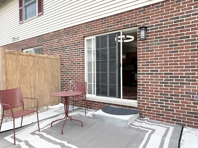 Building Photo - 1227 Leon Way