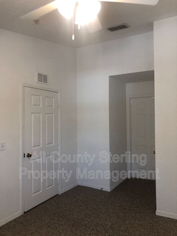 Building Photo - 870 Regatta Bay Dr