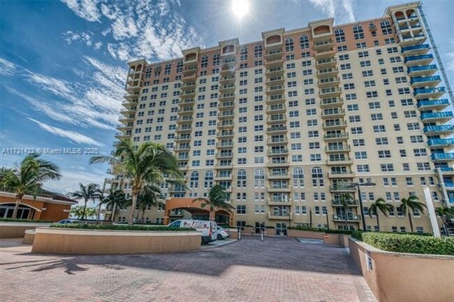 Building Photo - 2080 S Ocean Dr