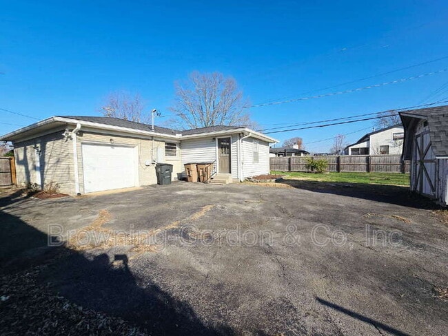 Building Photo - 2817 Paden Dr