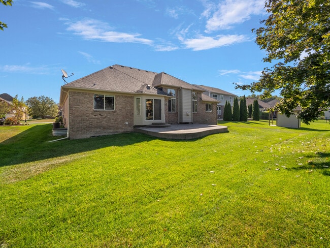 Building Photo - 50247 Cheltenham Dr