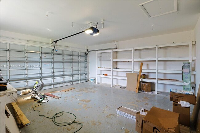 Building Photo - 9020 NW 21st Ct