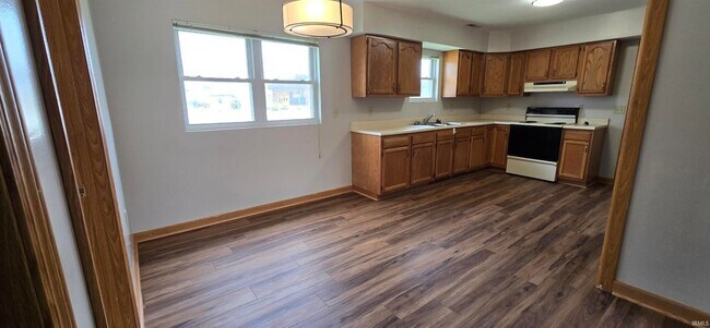Building Photo - 115 Marcus Dr
