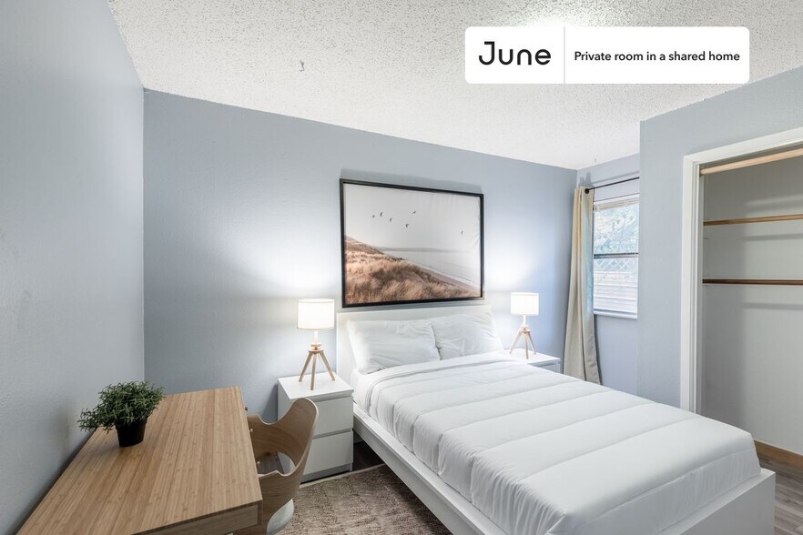 Primary Photo - Room in Shared 3 bed/1.5 bath home