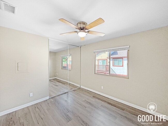 Building Photo - Stunning 3BD/2BA 2nd Floor Condo in Chula Vista W/ A/C, W/D, 2 Balconies, Community Pool & Spa!