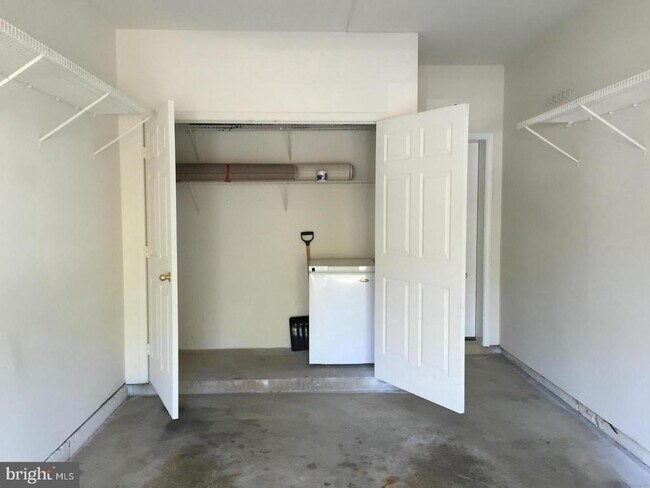 Building Photo - 11402 Gate Hill Pl