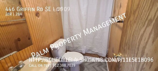 Building Photo - 446 Griffin Rd SE