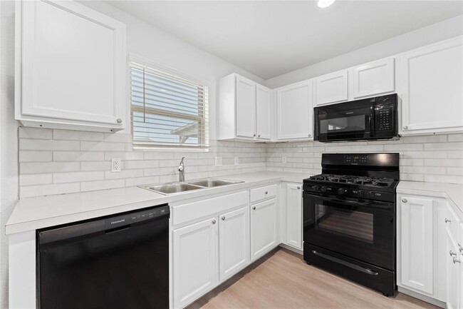 Building Photo - 26707 Wilderye Cv Ln