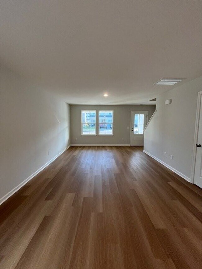 Building Photo - 5086 Northstar Dr