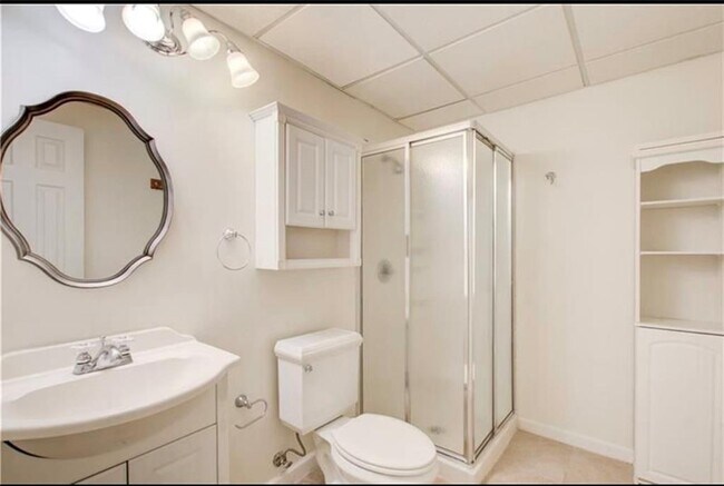 Building Photo - 3029 Clove Tree Ln