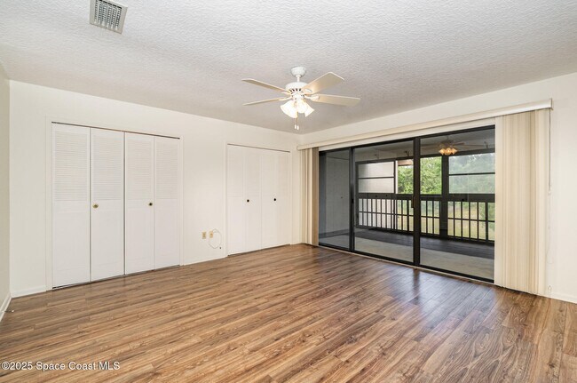 Building Photo - 3549 Muirfield Dr