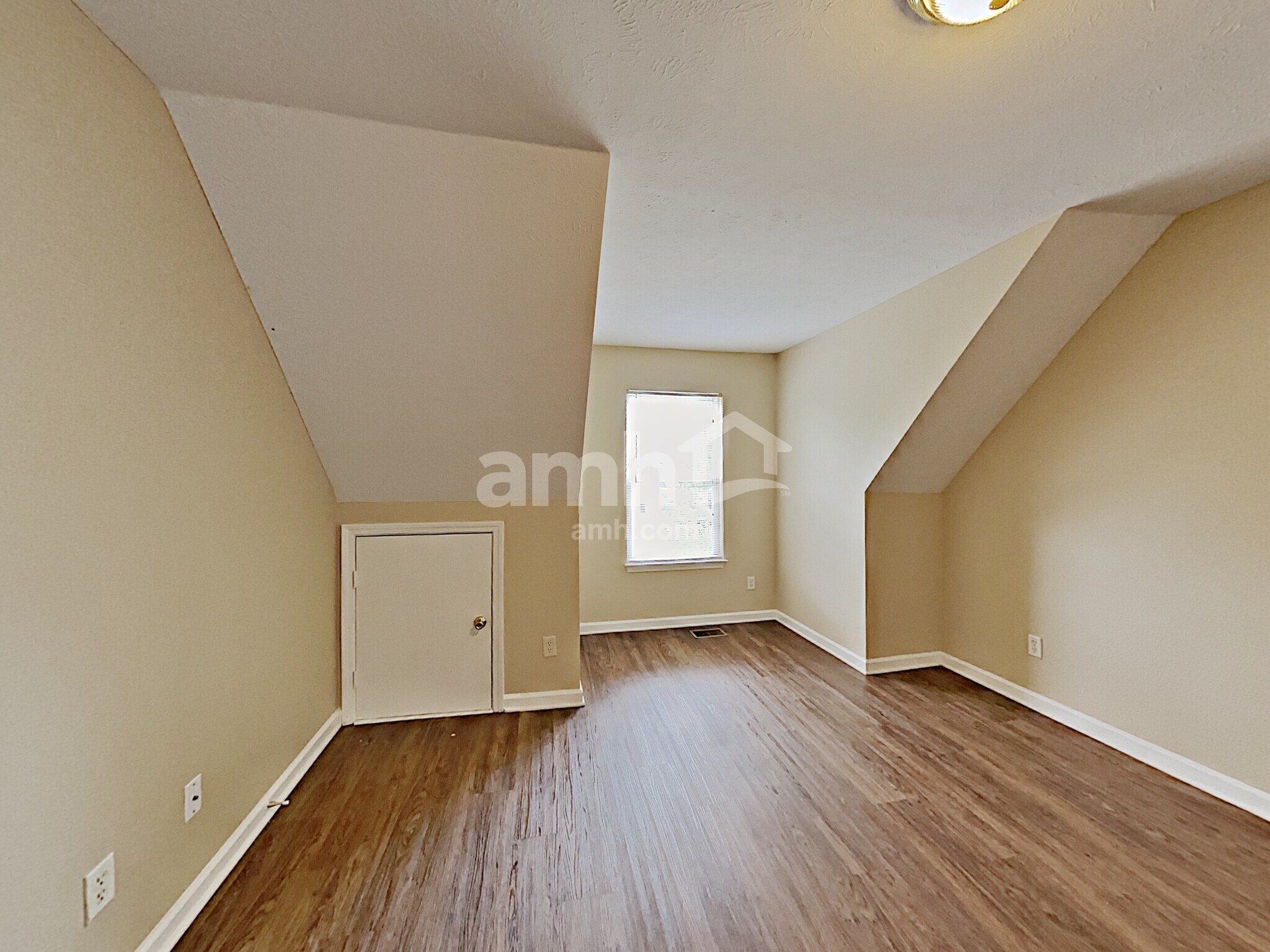 Building Photo - 1124 Benton Mason Dr