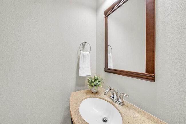 Building Photo - 8609 Rock Pigeon Dr