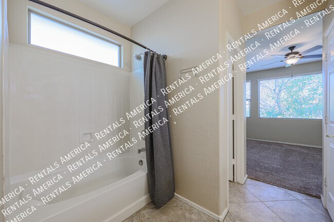 Building Photo - 39821 N Thunder Hills Ln