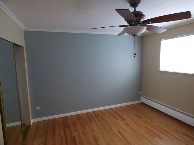 Building Photo - 1BR/1BA Updated Cap Hill Home near Cheesman!