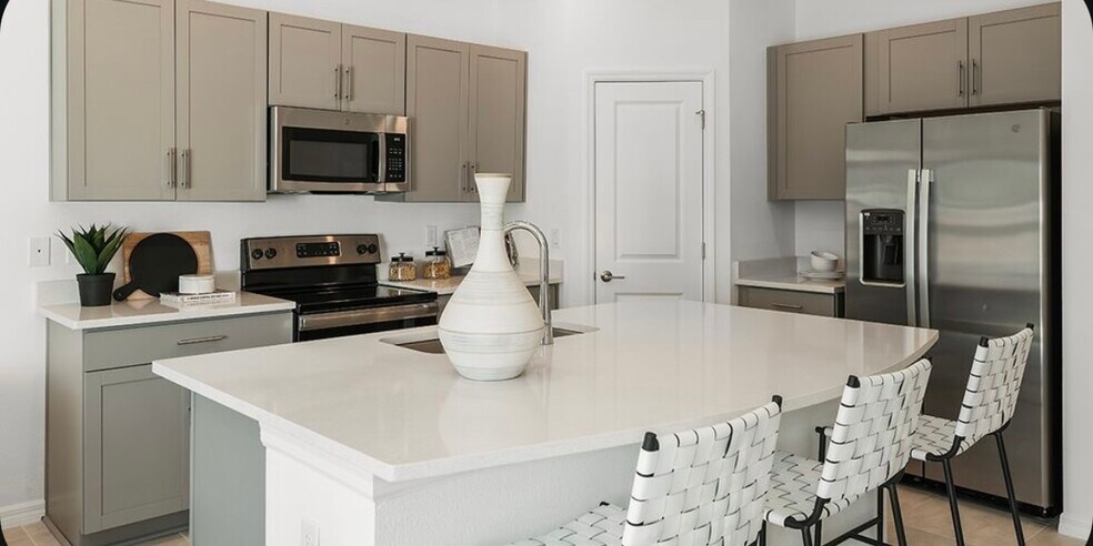 Building Photo - 15117 Cuzcorro Ct