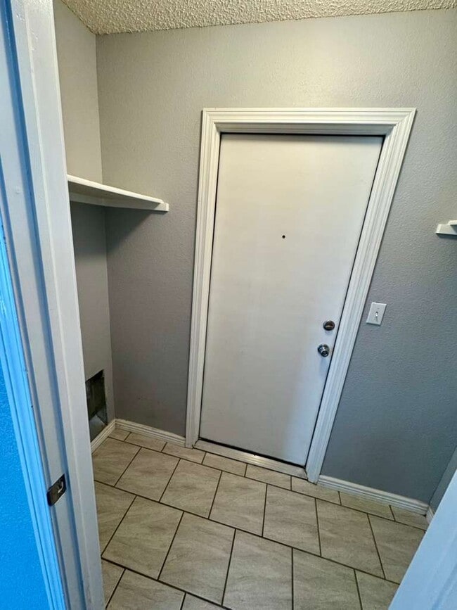 Building Photo - 2817 Talking Rock Pl