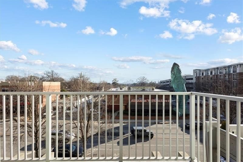 Building Photo - 250 Pharr Rd NE