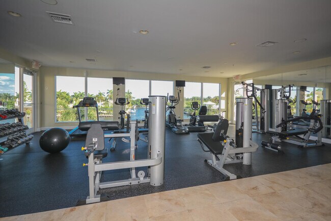 Building Photo - 3033 Waterside Cir