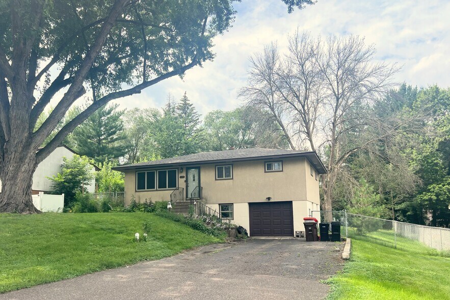 Building Photo - 2531 Germain St