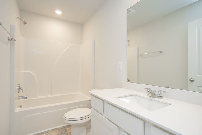 Building Photo - 2972 Mallard Dr