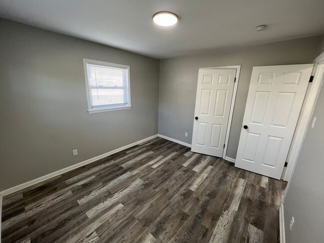 Building Photo - 3 Bedroom Beautifully updated Ranch