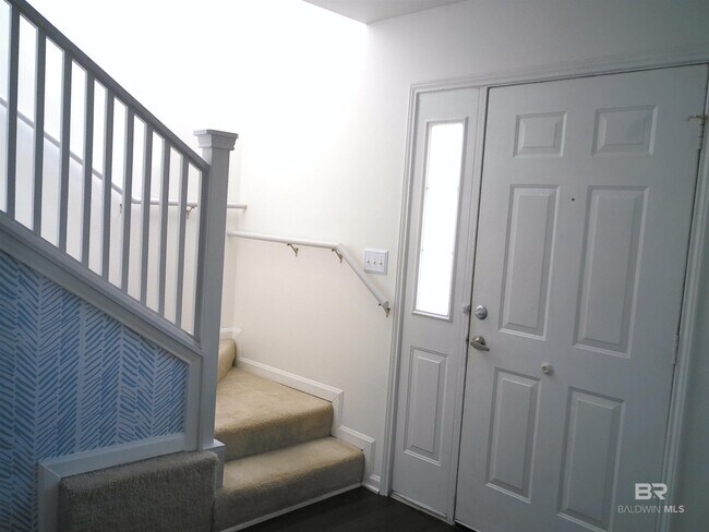 Building Photo - 1517 Regency Rd