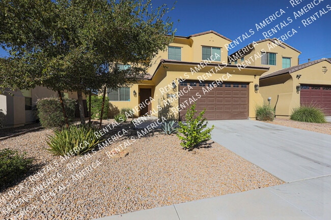 Building Photo - 2322 W Sierra Vista Dr
