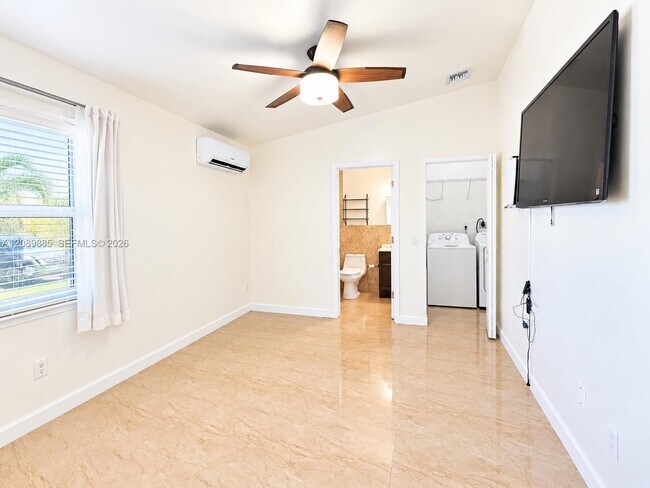 Building Photo - 26770 SW 125th Ave