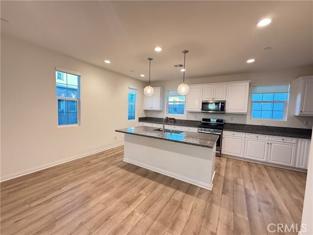 Building Photo - 6958 Crimson Dr