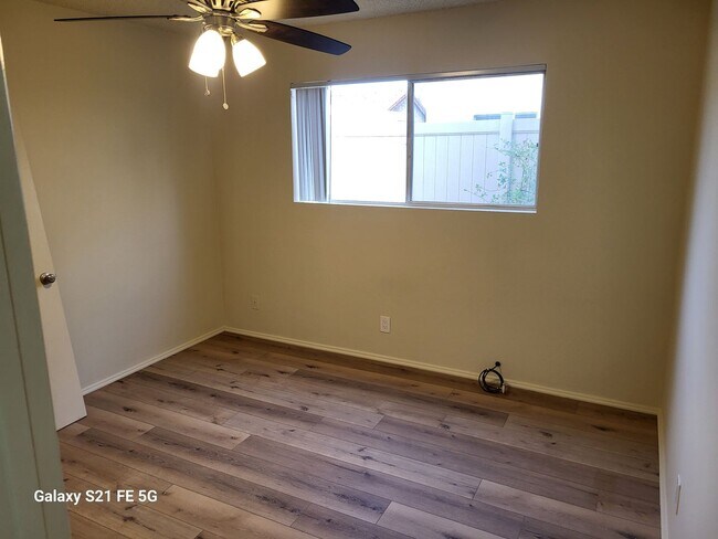 Building Photo - 4201 Green Ave
