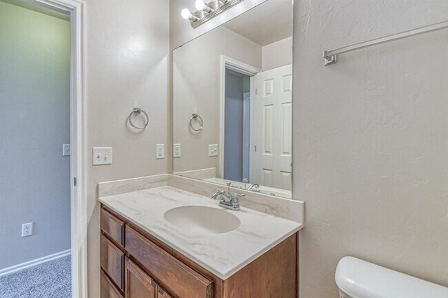 Building Photo - 18012 Andalucia Dr