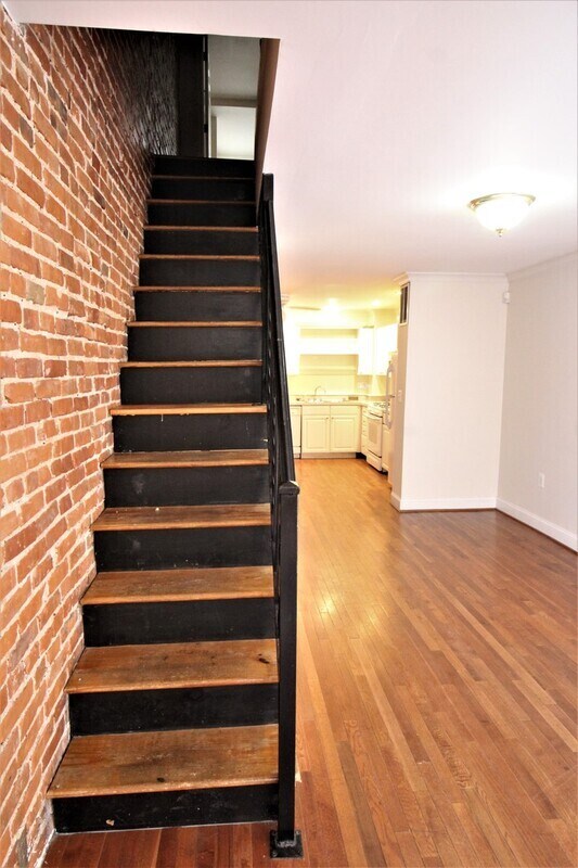 Building Photo - 1819 Jackson St