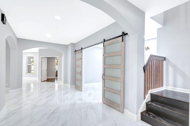 Building Photo - 6453 Paradise Cove
