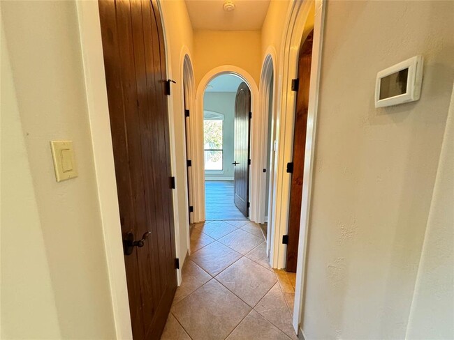 Building Photo - 15100 Lariat Trail