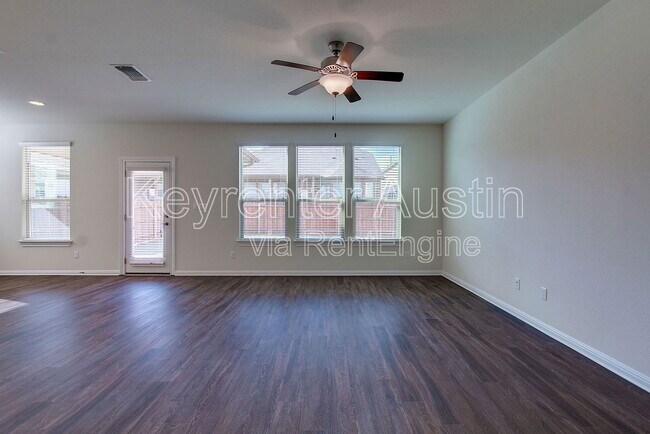 Building Photo - 3136 Lions Tail St