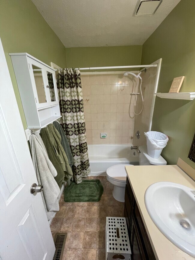 Building Photo - 5942 S 3975 W