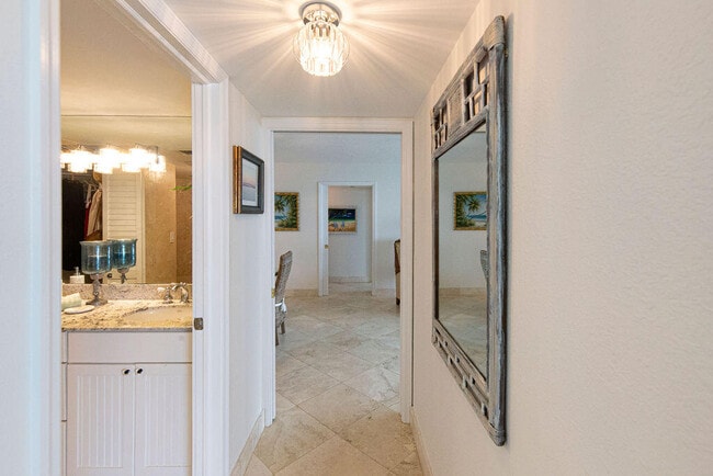 Building Photo - 9500 S Ocean Dr