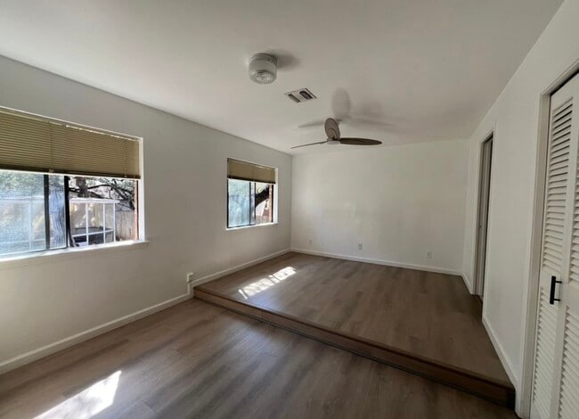 Building Photo - 4422 Meredith Woods St