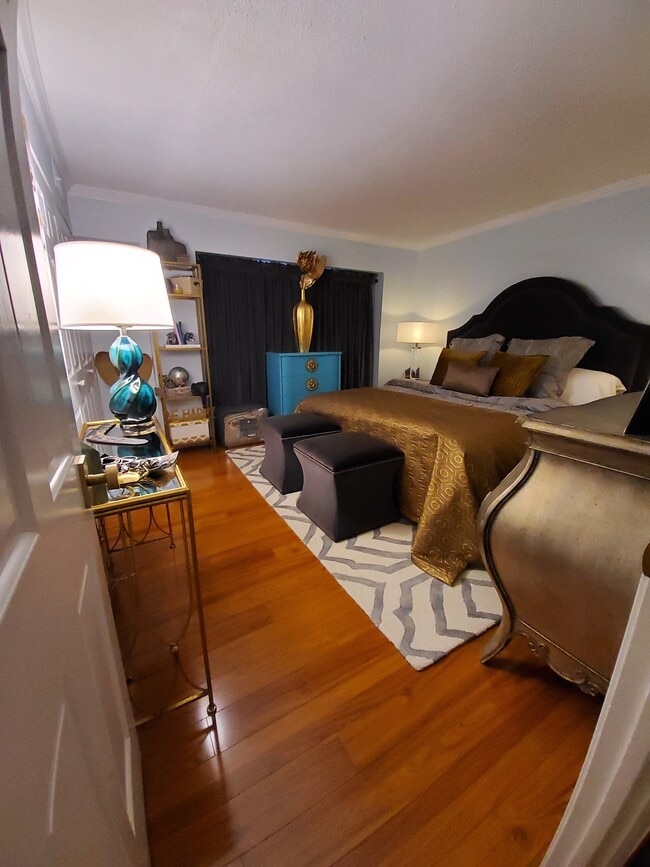 Building Photo - 7621 Tremayne Plz