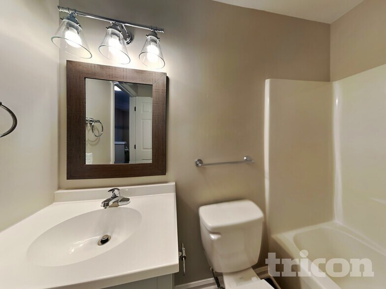 Building Photo - 1549 Rumstone Ln