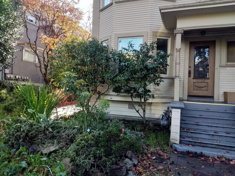 Front Entrance - 2126 Blake St
