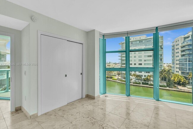 Building Photo - 6000 Indian Creek Dr