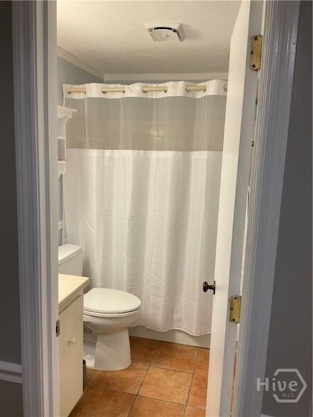 Building Photo - 902 Penn Waller Rd