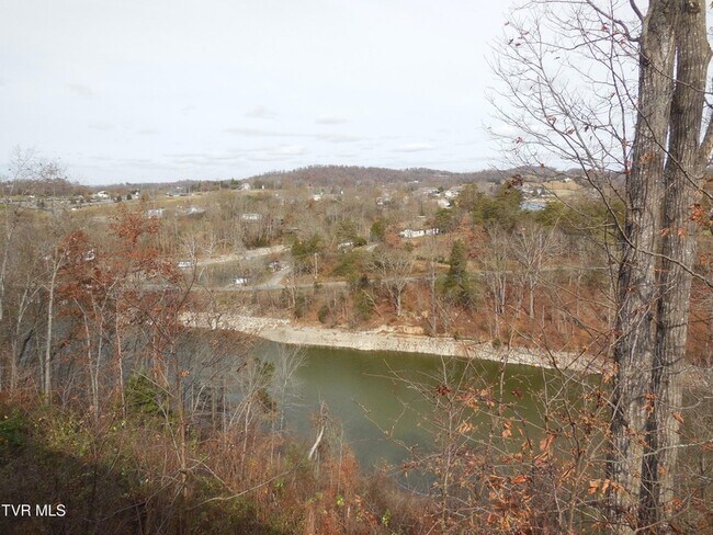 Building Photo - 341 Coldwater Dr