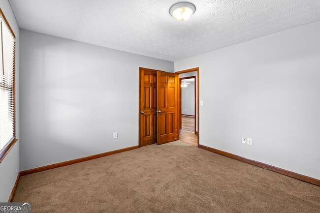 Building Photo - 168 Old Corinth Rd