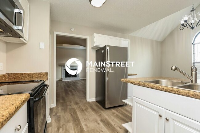 Building Photo - 3 Bedroom Pet-Friendly Home in Gallatin, TN with Main Street Renewal
