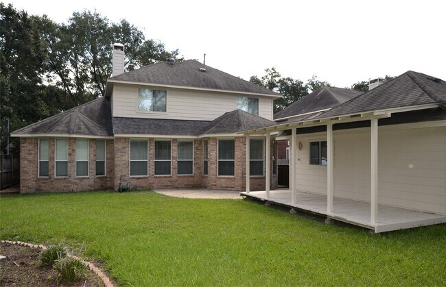 Building Photo - 218 Heathbrook Ln