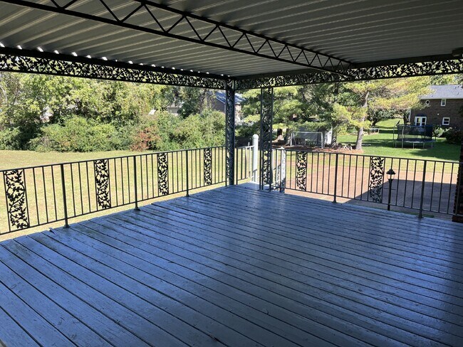 Building Photo - "Charming 3-Bed Sanctuary with Finished Ba...